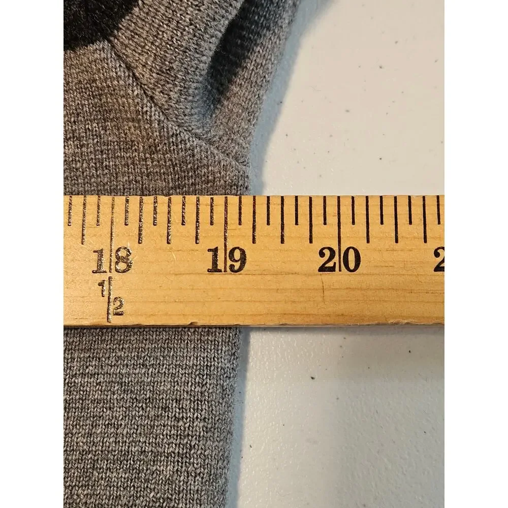 Banana Republic critical size